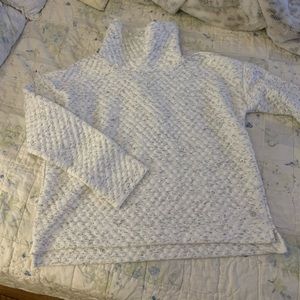 Grey and white marled/quilted workout top size M